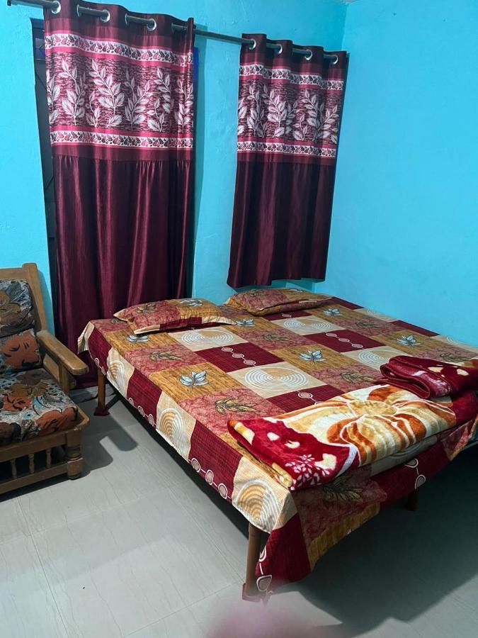 Shri Gamya Guest House Уджайн Екстериор снимка
