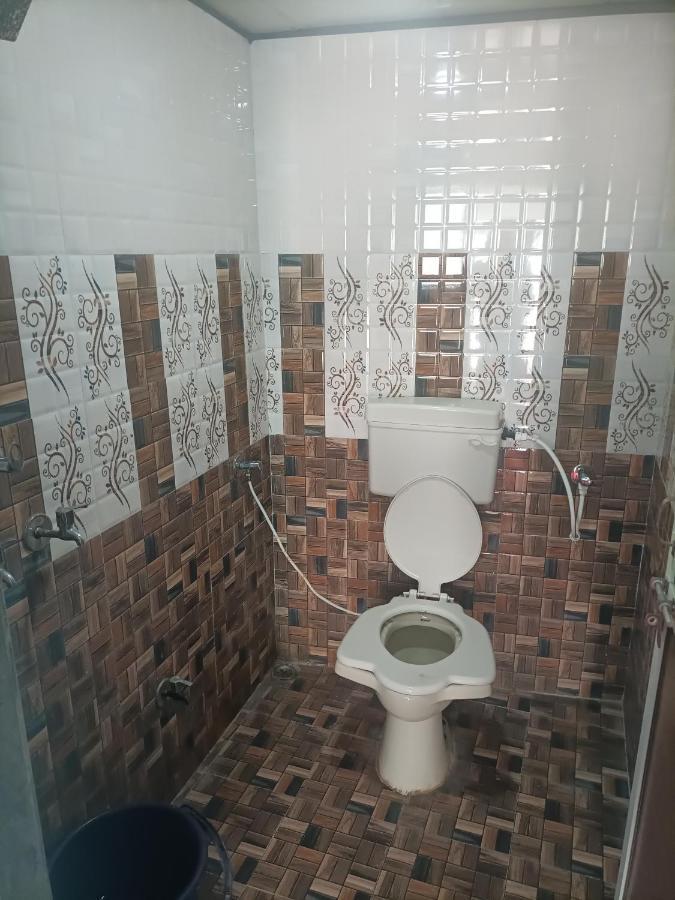 Shri Gamya Guest House Уджайн Екстериор снимка