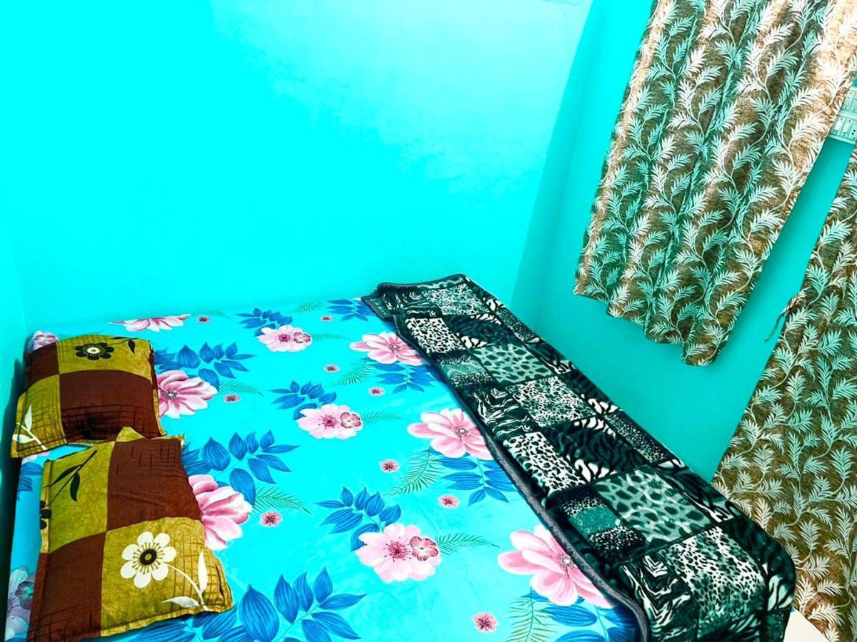 Shri Gamya Guest House Уджайн Екстериор снимка